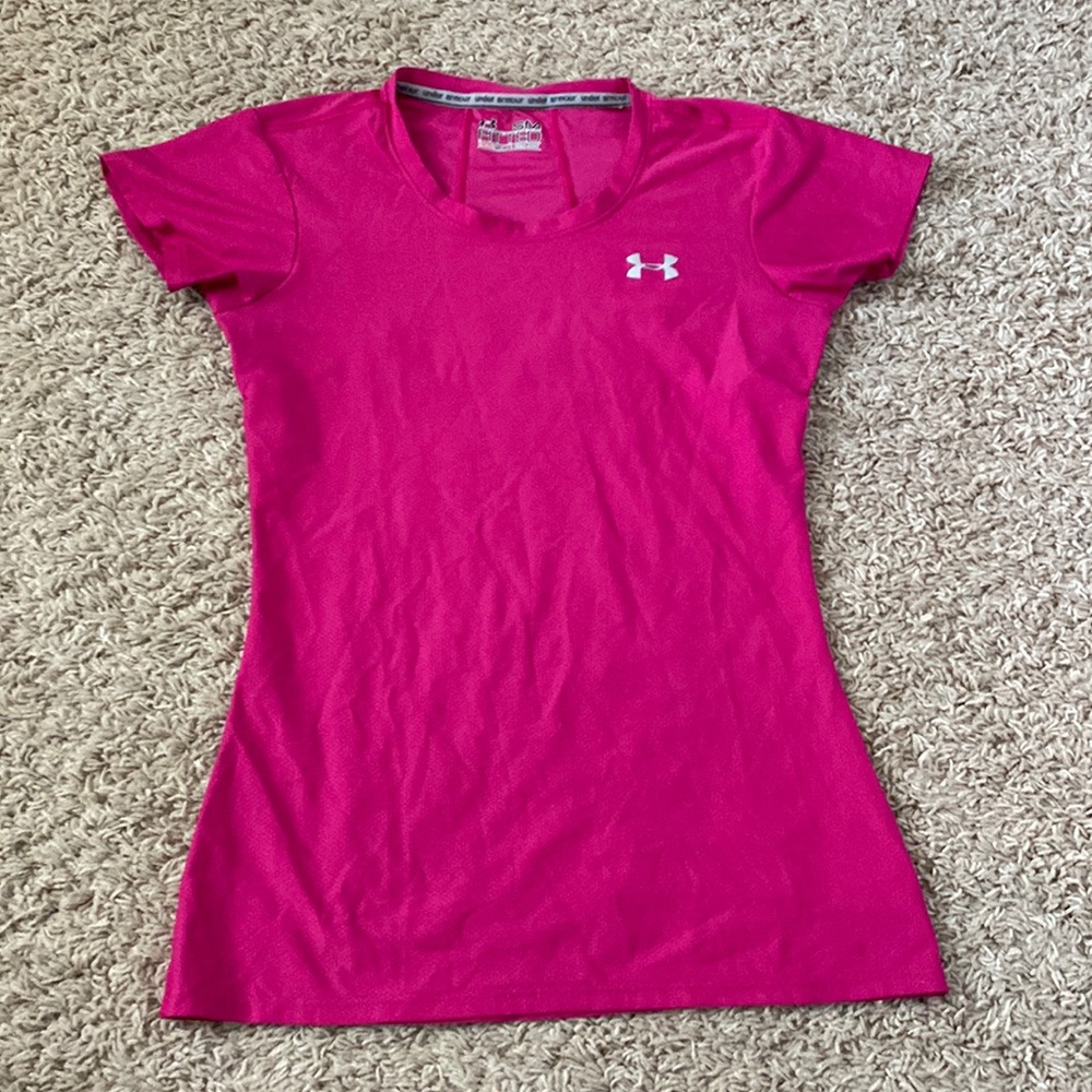 Under Armour size small pink top